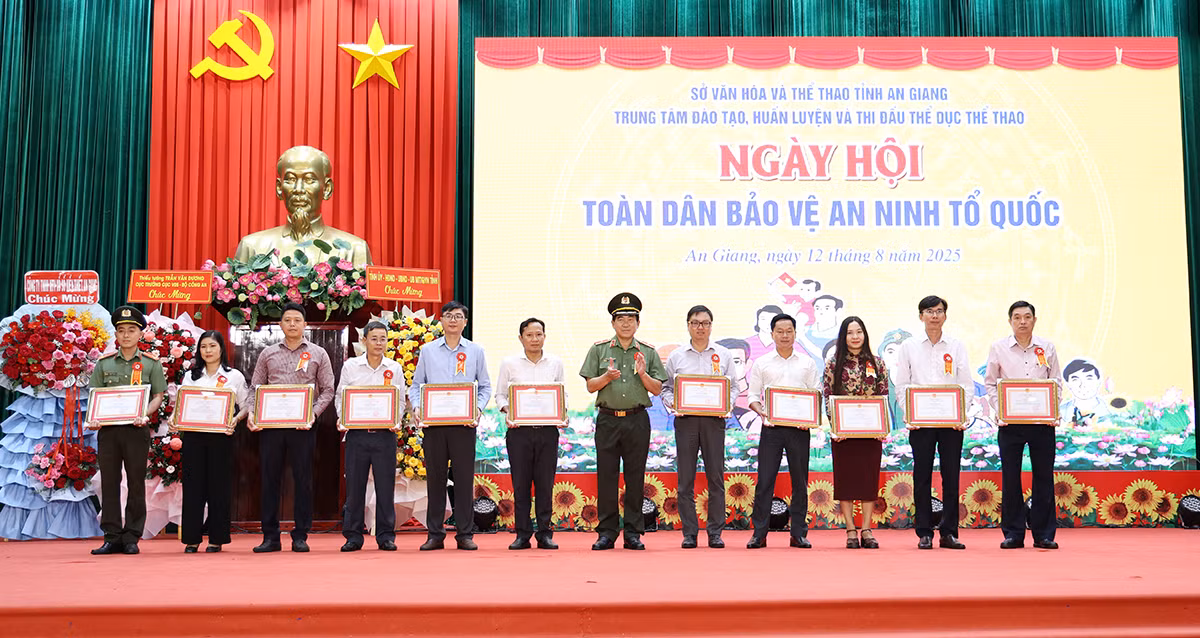 Phong trào Toàn dân bảo vệ An ninh Tổ quốc ngày một lan toả rộng khắp tỉnh An Giang -0