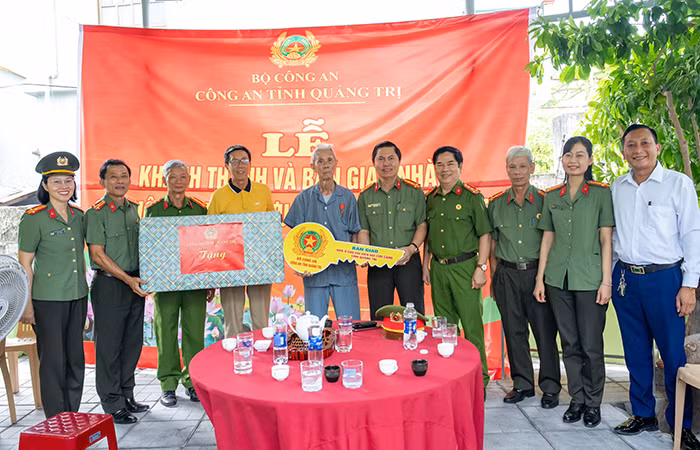 Công an tỉnh Quảng Trị khánh thành, bàn giao nhà ở cho hội viên Hội Cựu CAND -0