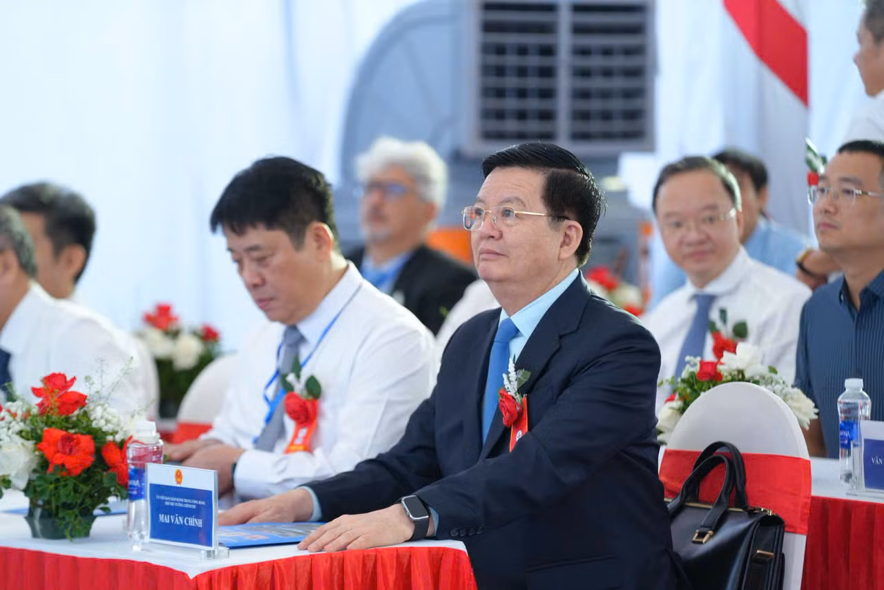 Khánh thành hòa lưới điện tổ máy số 1 - Dự án Nhà máy Thủy điện Hòa Bình mở rộng -0