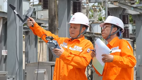 Tháng 7/2025, sản lượng điện thương phẩm toàn EVNNPC đạt 10,12 tỷ kWh