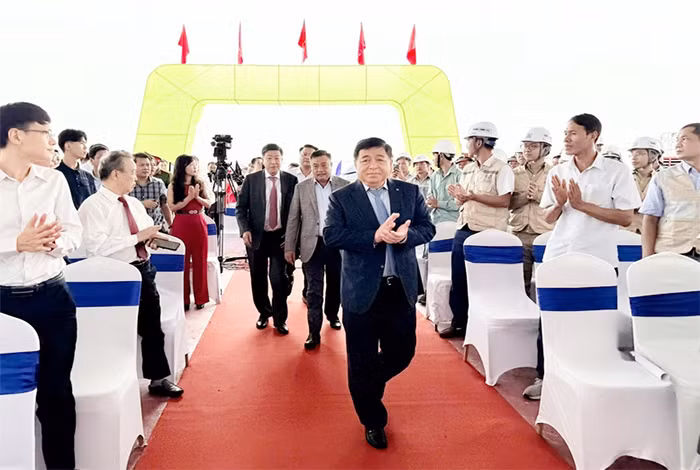 TRỰC TIẾP: Lễ khởi công, khánh thành 250 công trình tiêu biểu trên cả nước chào mừng Cách mạng tháng Tám và Quốc khánh 2/9 -0