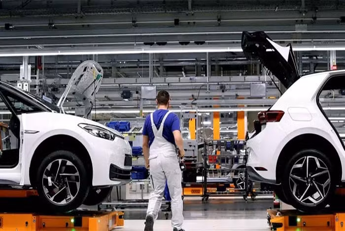 EU và cái giá của sự nhún nhường -0