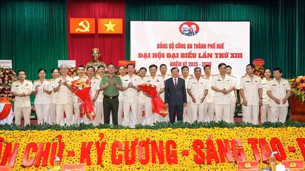 Thứ trưởng Phạm Thế Tùng dự Đại hội Đảng bộ Công an TP Huế