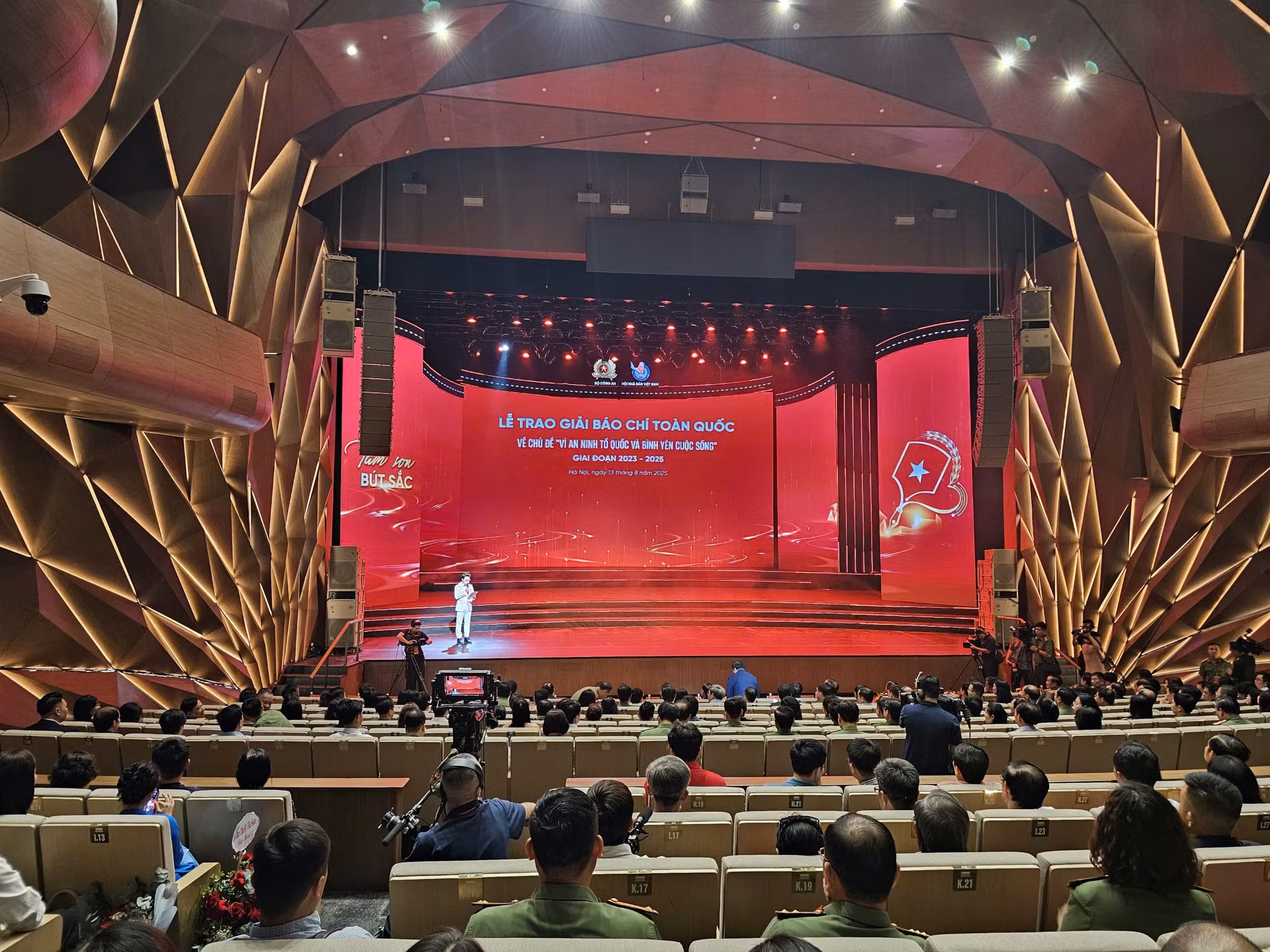 Tổng kết và trao Giải báo chí toàn quốc “Vì An ninh Tổ quốc và bình yên cuộc sống” -0