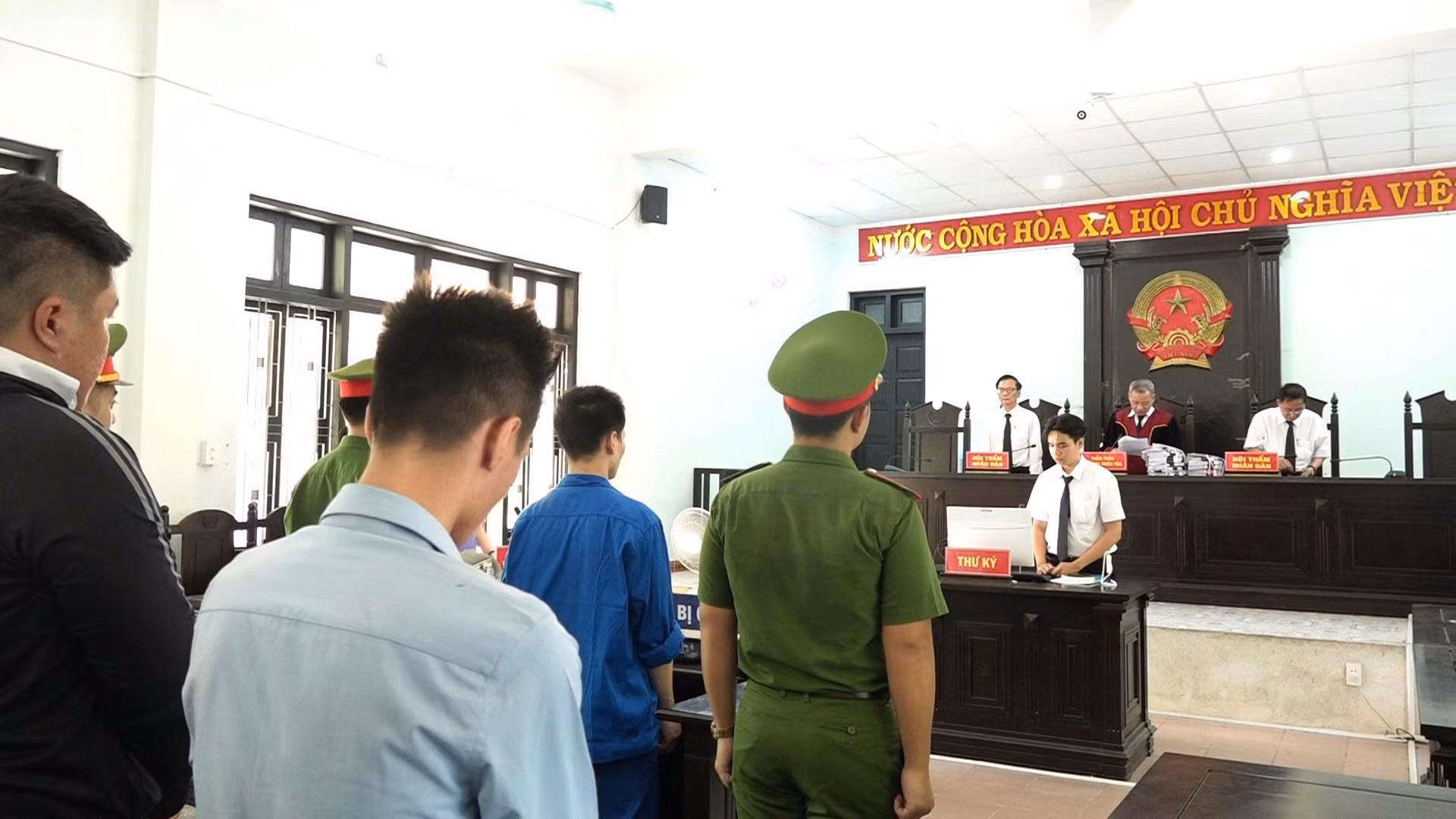 Xét xử đường dây mua bán hơn 53 triệu dữ liệu thông tin cá nhân -0