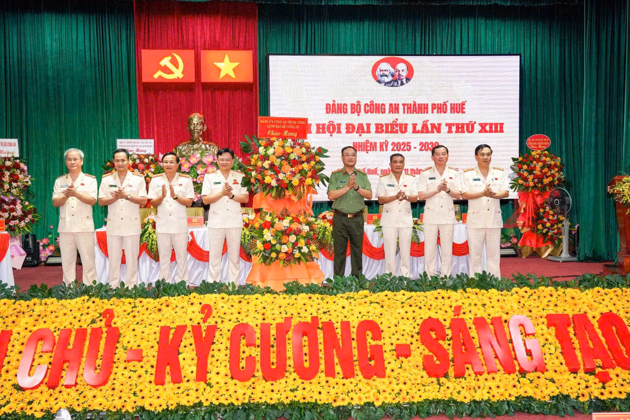 Thứ trưởng Phạm Thế Tùng dự Đại hội Đảng bộ Công an thành phố Huế -0