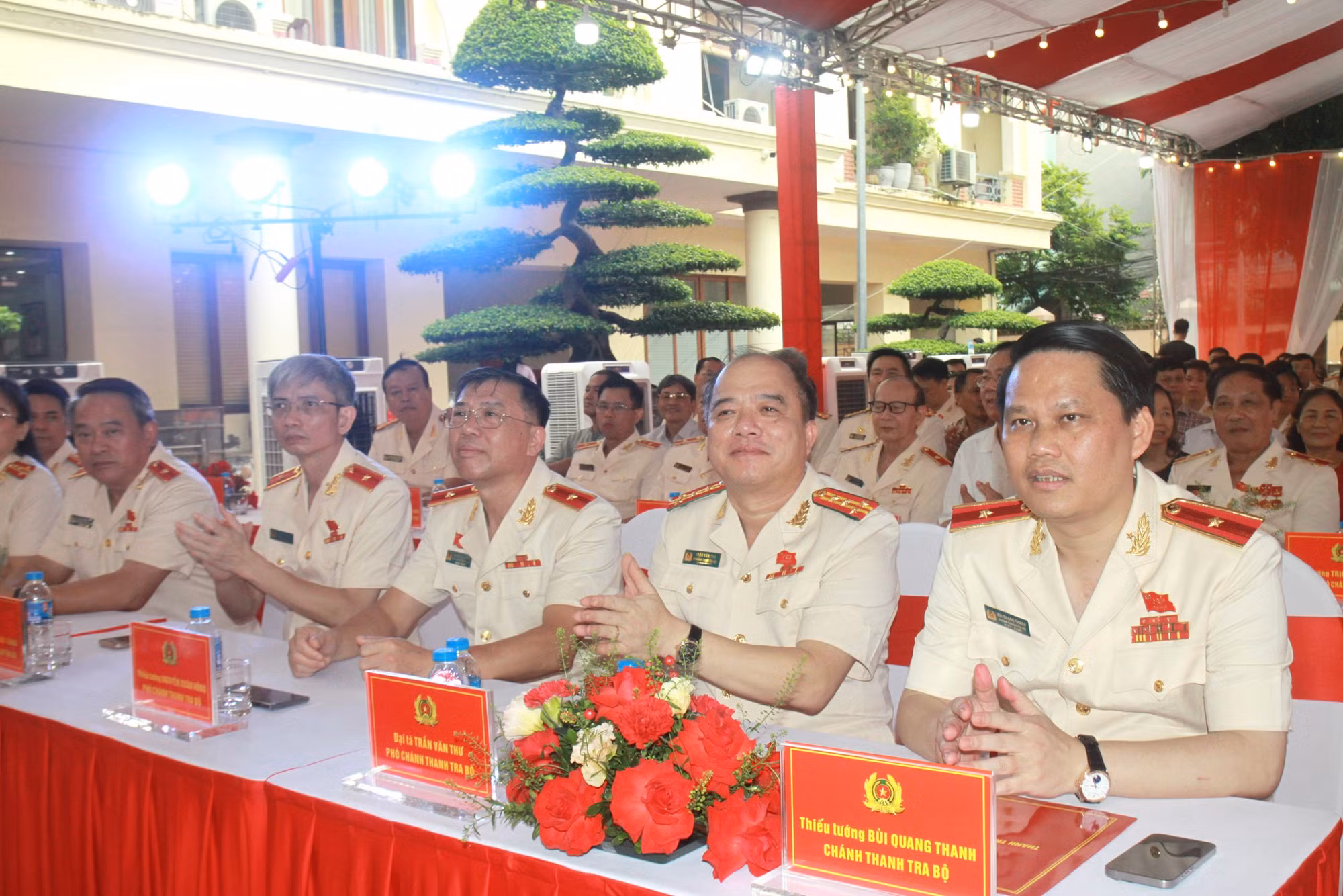 Gặp mặt các thế hệ cán bộ Thanh tra Bộ Công an nhân kỷ niệm 80 năm Ngày truyền thống lực lượng CAND -0