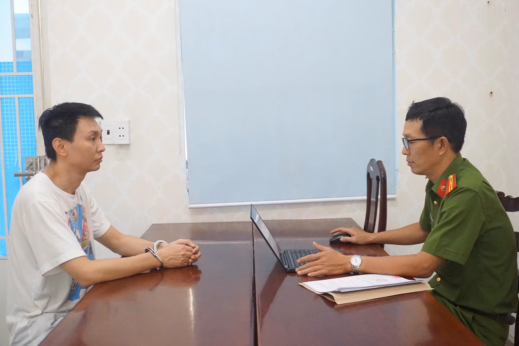 Trao thưởng Ban chuyên án triệt phá đường dây đánh bạc qua mạng hơn 20 ngàn tỷ đồng -0