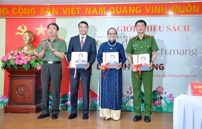 Những kỷ niệm sâu sắc về Bộ trưởng Lê Minh Hương -0