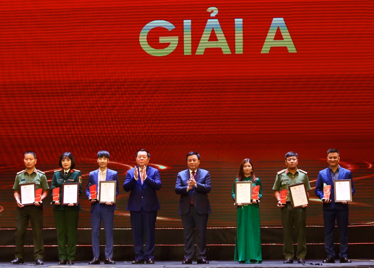Giải báo chí toàn quốc “Vì An ninh Tổ quốc và bình yên cuộc sống” giai đoạn 2023 – 2025: Tôn vinh các nhà báo “Tâm son, bút sắc” -0