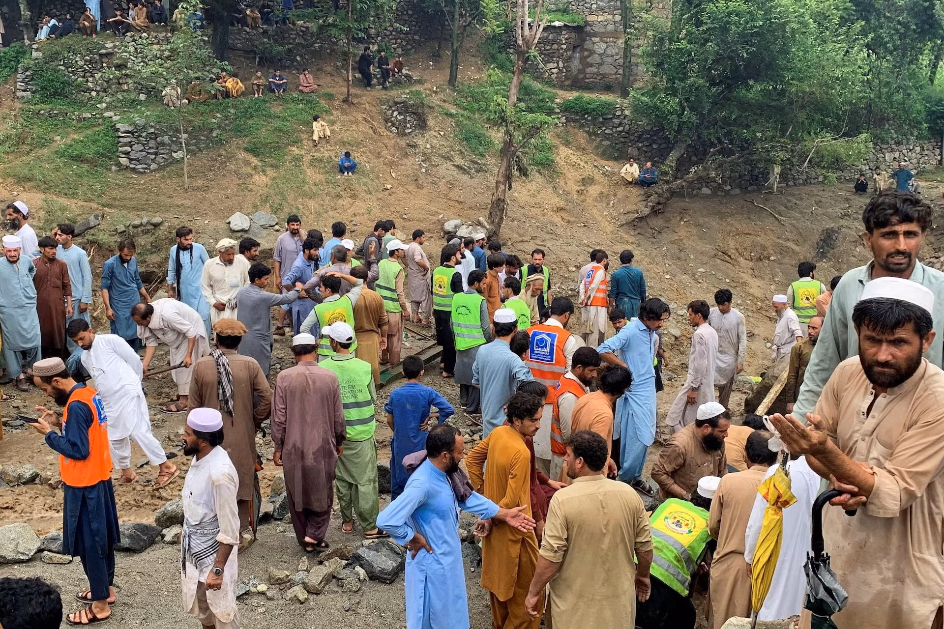 Hơn 300 người thiệt mạng do mưa lũ tại Pakistan -0