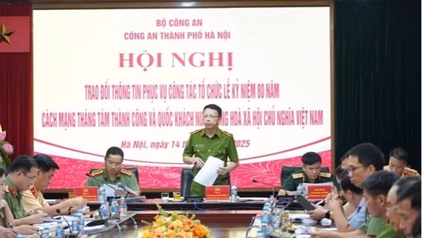 Công an Hà Nội trao đổi thông tin phục vụ công tác tổ chức các lễ kỷ niệm