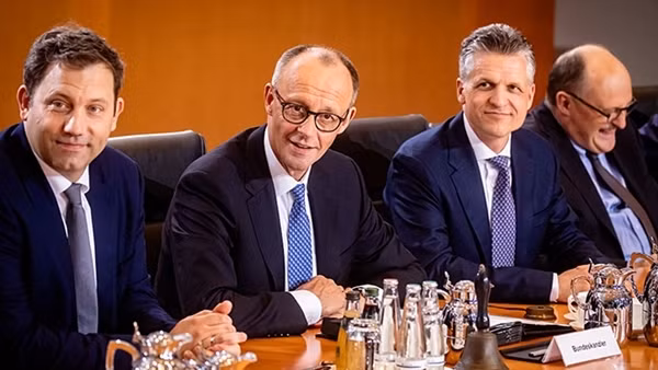 Ông Friedrich Merz và 100 ngày khó khăn