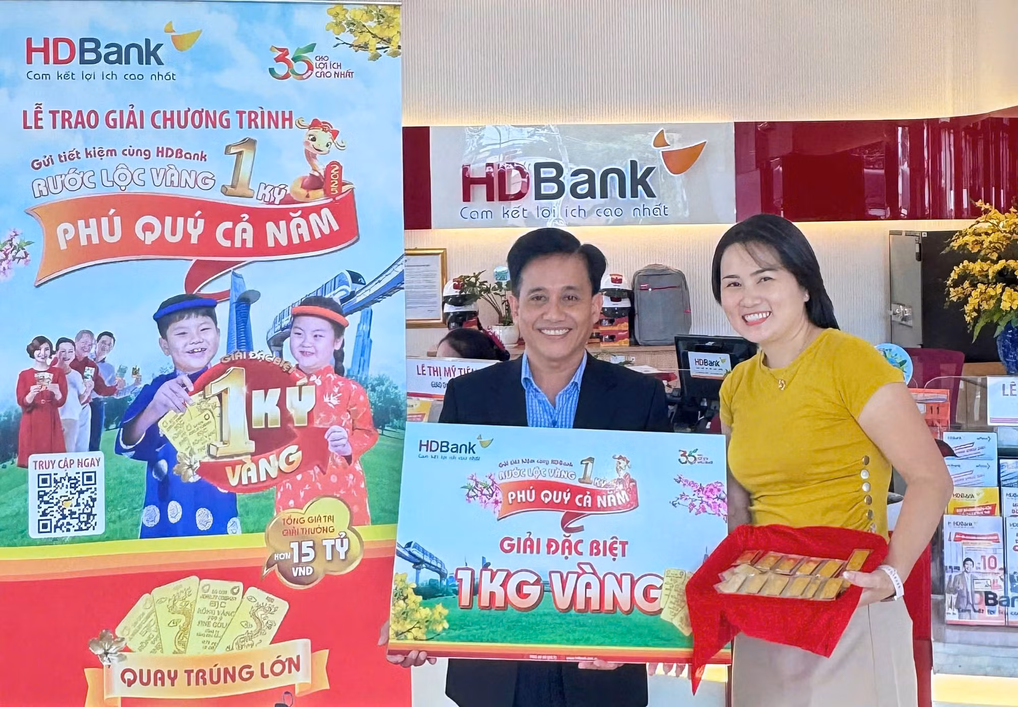 Hơn 47 lượng vàng đã tới tay khách hàng gửi tiết kiệm tại HDBank -0