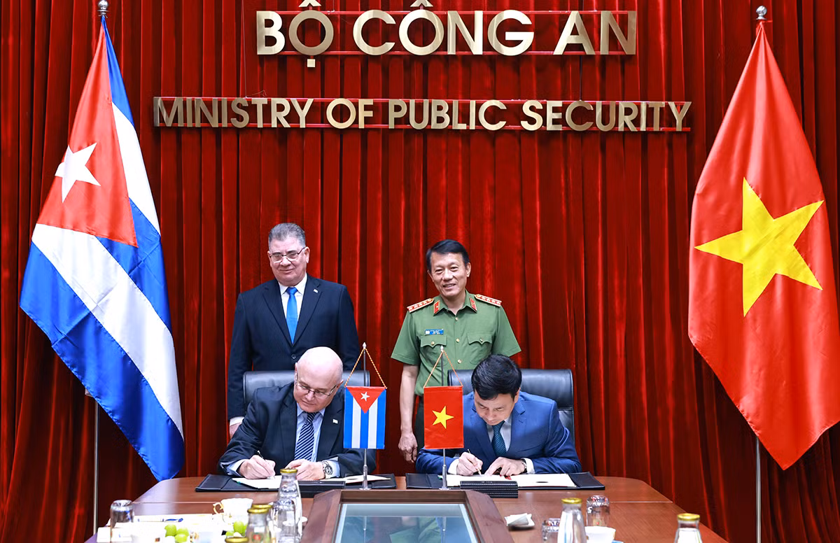 Bộ Công an Việt Nam và Bộ Nội vụ Cuba thúc đẩy hợp tác toàn diện, sâu sắc -0
