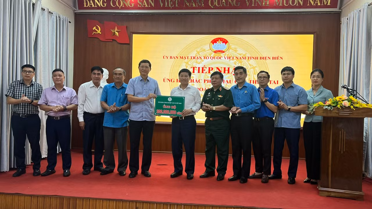 VRG hỗ trợ gần 1 tỷ đồng cho đồng bào và người lao động bị ảnh hưởng bão lũ -0