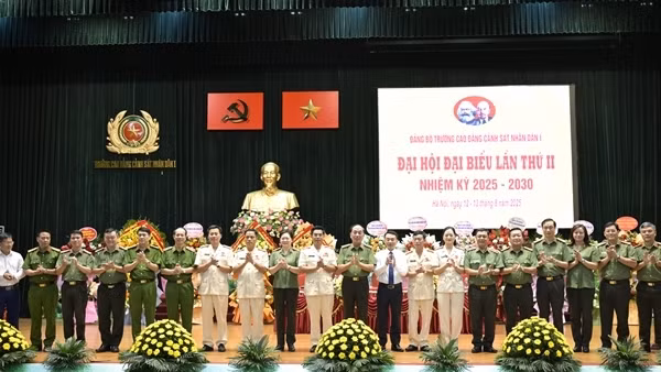 Xây dựng Trường Cao đẳng CSND I vững mạnh toàn diện, hoàn thành thắng lợi các nhiệm vụ đề ra