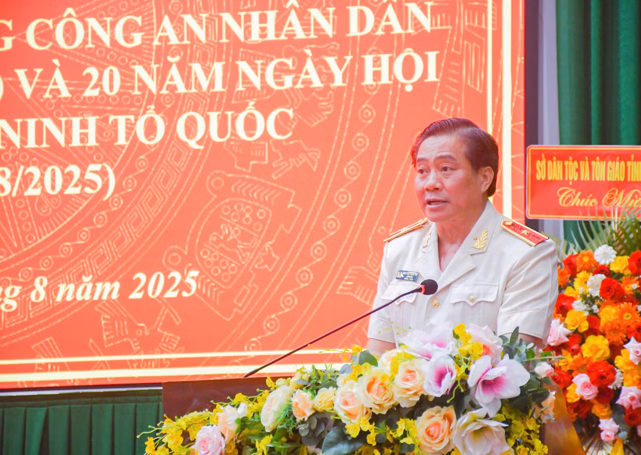 Công an Đồng Tháp họp mặt Kỷ niệm 80 năm Ngày truyền thống CAND -0
