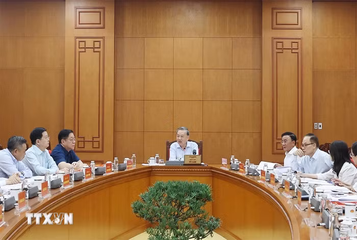Tổng Bí thư: Tổ chức lễ kỷ niệm, diễu binh, diễu hành phải chu đáo, an toàn -0