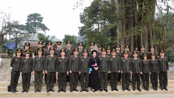 Cán bộ, chiến sĩ Cục Công nghệ thông tin báo công dâng Bác
