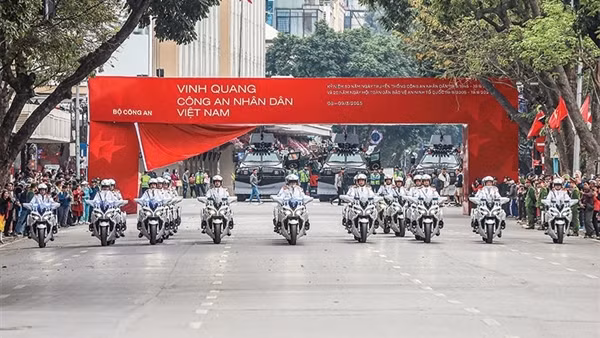Tổng duyệt chương trình “Vinh quang CAND Việt Nam”:&nbsp;Hoành tráng và hiện đại…