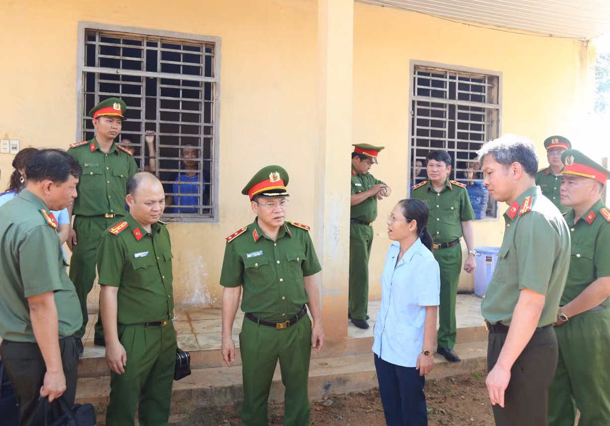 Thứ trưởng Nguyễn Văn Long kiểm tra công tác Công an tại Bình Dương và Bình Phước -0
