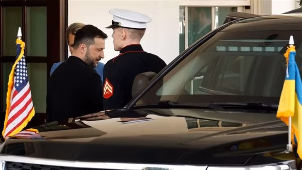 Cố vấn của ông Trump kể khoảnh khắc mời Tổng thống Ukraine rời Nhà Trắng