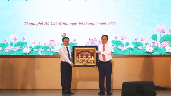 Khai mạc Hội nghị báo cáo viên Trung ương toàn quốc năm 2025