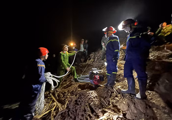 Cẩn trọng khi tham gia giao thông trên các cung đường đèo dốc, sương mù -0