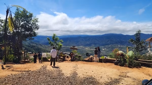 Kon Tum: Xử lý vi phạm điểm du lịch săn mây xây dựng trái phép