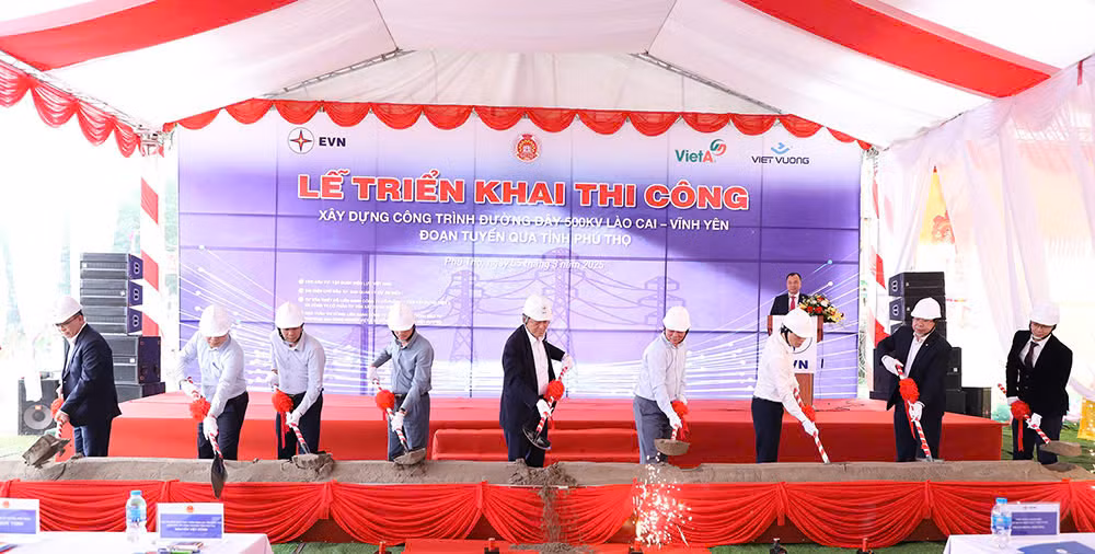 Khởi công đoạn tuyến thứ hai đường dây 500KV Lào Cai – Vĩnh Yên qua địa phận tỉnh Phú Thọ -0