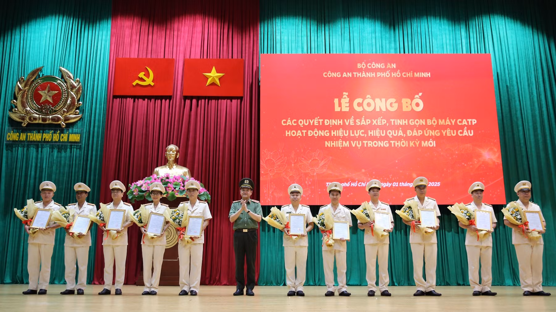 Công an TP Hồ Chí Minh sắp xếp, giảm từ 55 đầu mối xuống còn 33 đầu mối -1
