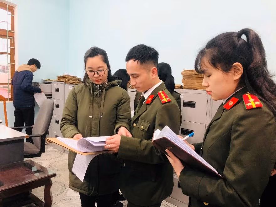 Công an tỉnh Lạng Sơn tiếp quản hiệu quả các nhiệm vụ mới không để gián đoạn, ảnh hưởng đến nhu cầu của nhân dân -0