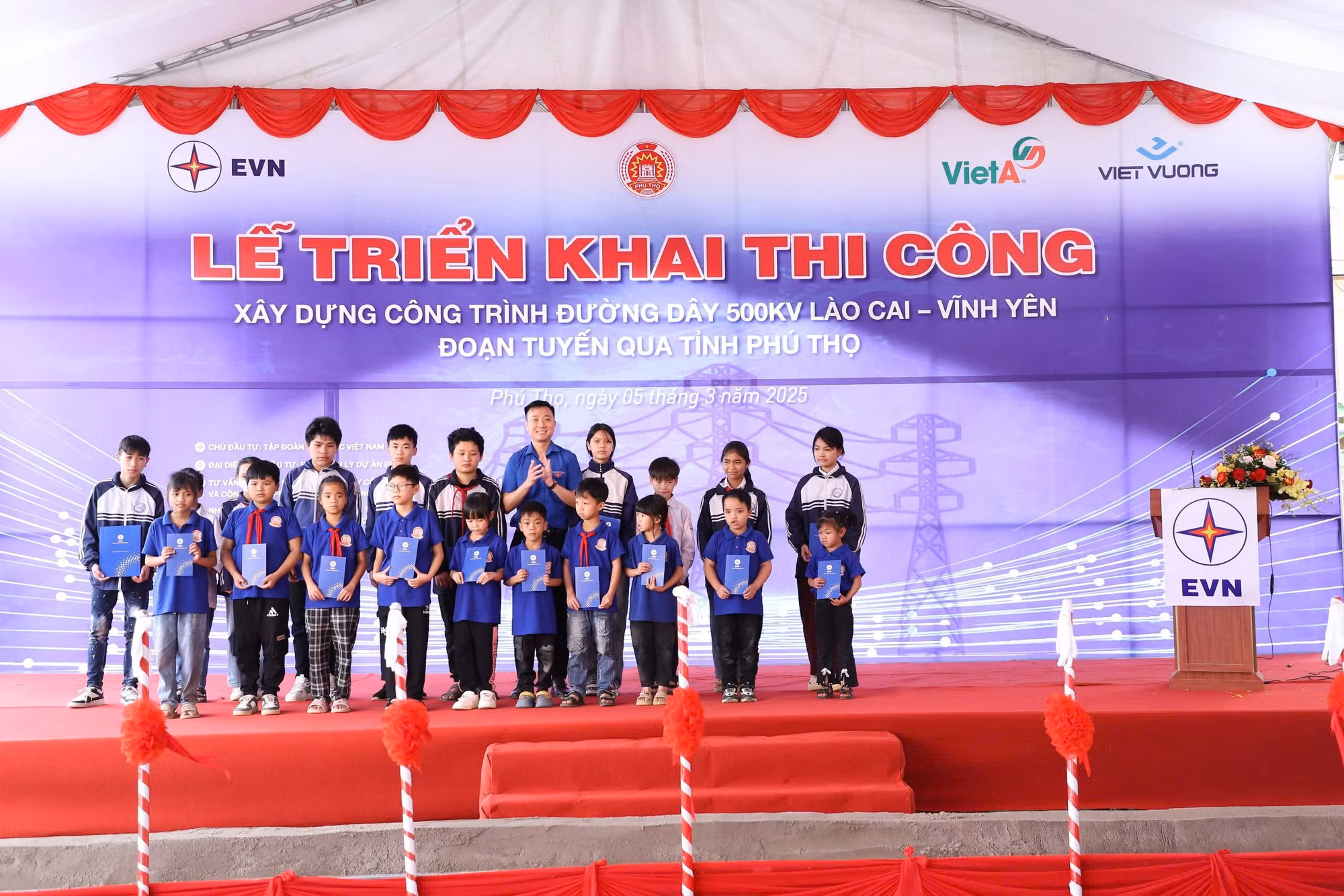 Khởi công đoạn tuyến thứ hai đường dây 500KV Lào Cai – Vĩnh Yên qua địa phận tỉnh Phú Thọ -0
