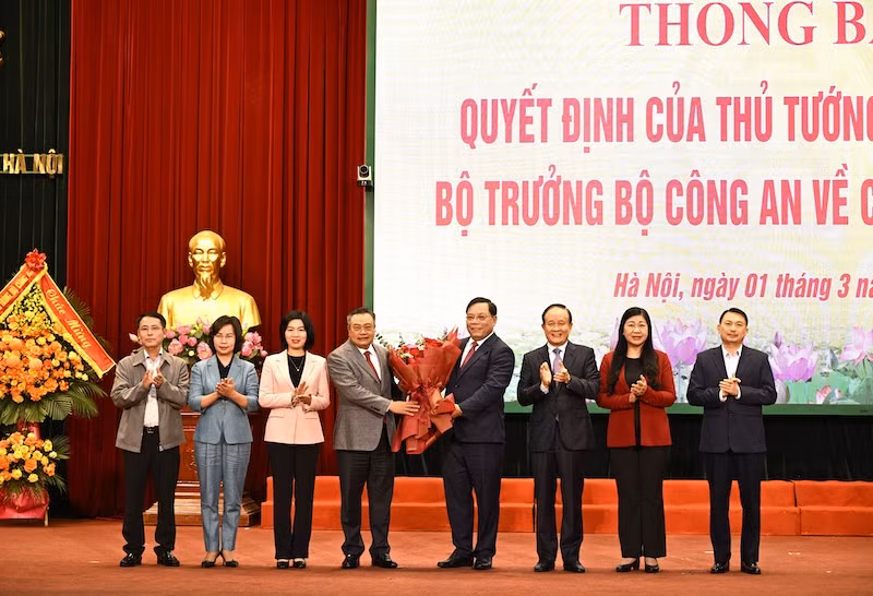Công bố quyết định của Thủ tướng Chính phủ và Bộ trưởng Bộ Công an về công tác cán bộ -0