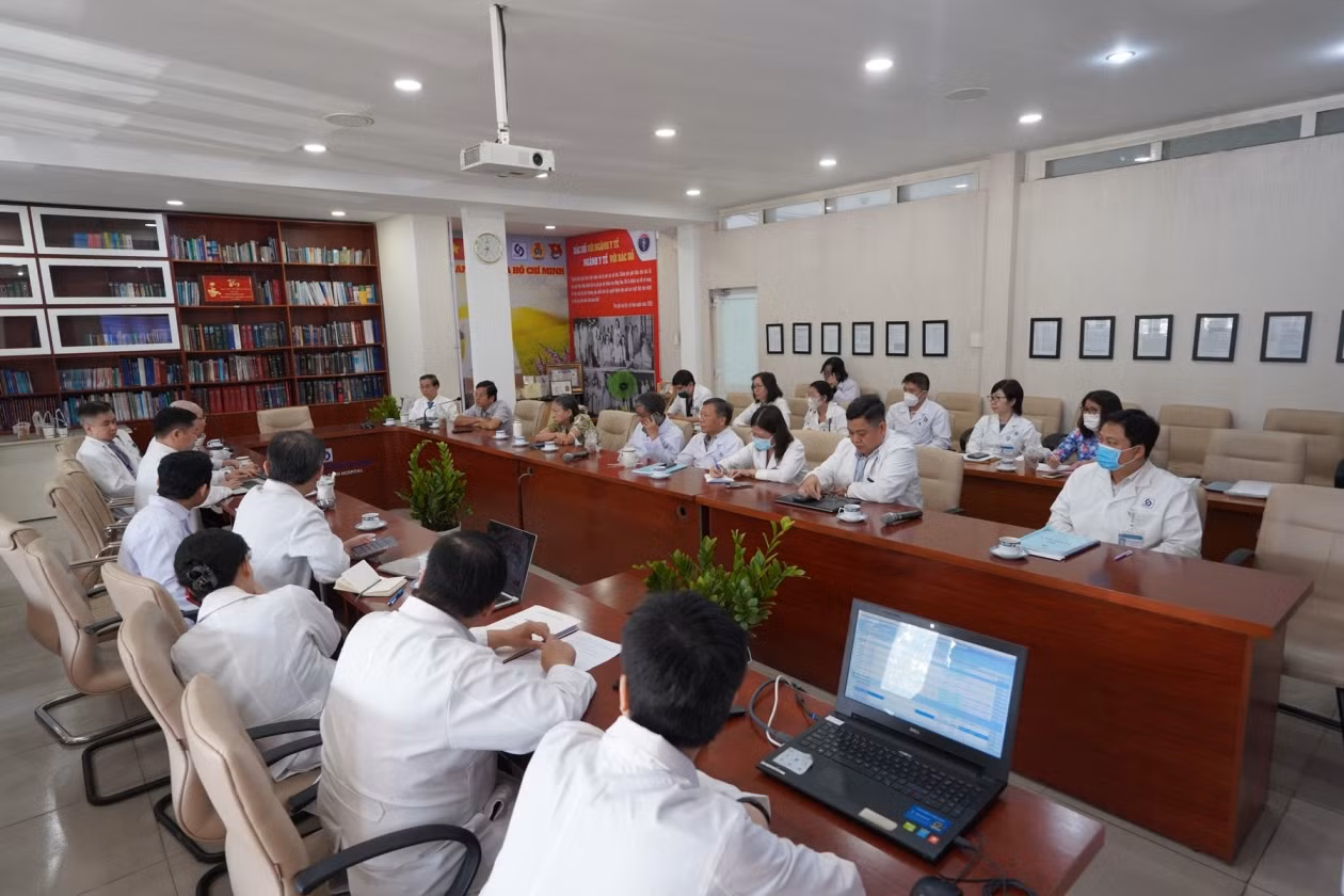 Người thanh niên chết não hiến thận, tim, gan cứu 5 người -0