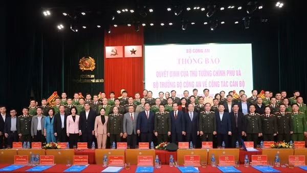 Công bố quyết định của Thủ tướng Chính phủ và Bộ trưởng Bộ Công an về công tác cán bộ