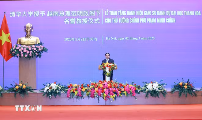 Thủ tướng Phạm Minh Chính nhận danh hiệu “Giáo sư danh dự