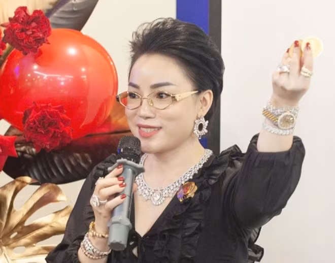 Khởi tố Chủ tịch Coco Lee Diamond vì bán vàng giả -0