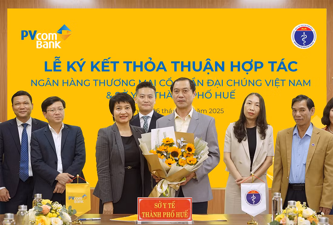 PVcomBank và Sở Y tế Thành phố Huế ký kết thỏa thuận hợp tác -0