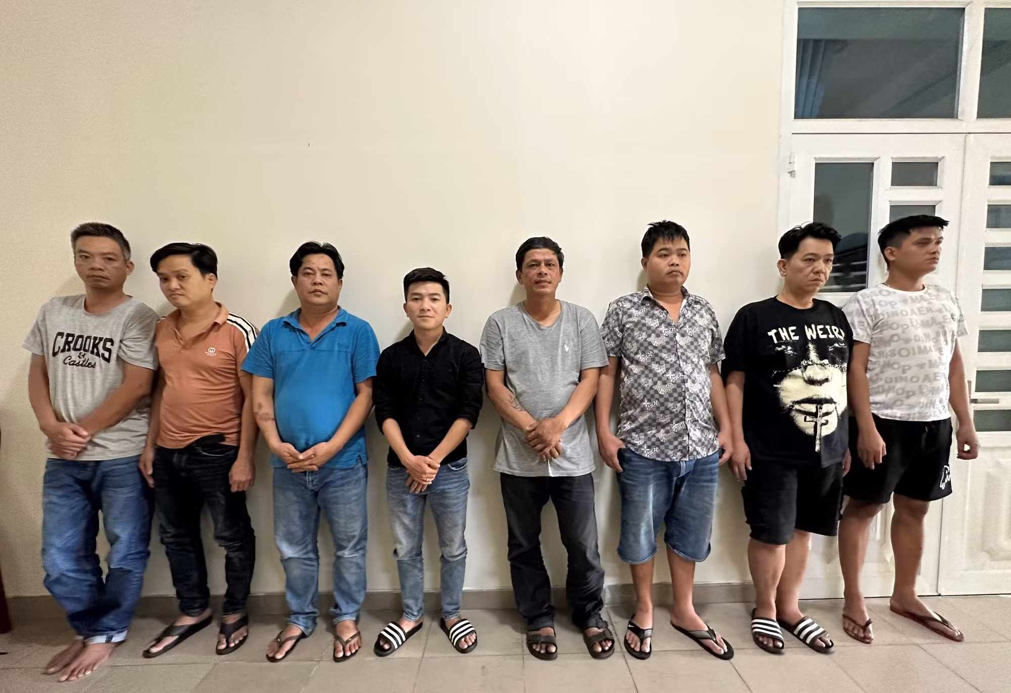 Triệt phá đường dây cá độ bóng đá giao dịch 57 tỷ đồng -0