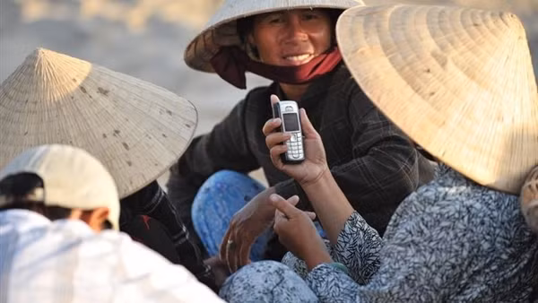 Tăng cường các giải pháp hỗ trợ để người dân không bị “bỏ rơi” khi tắt sóng 2G