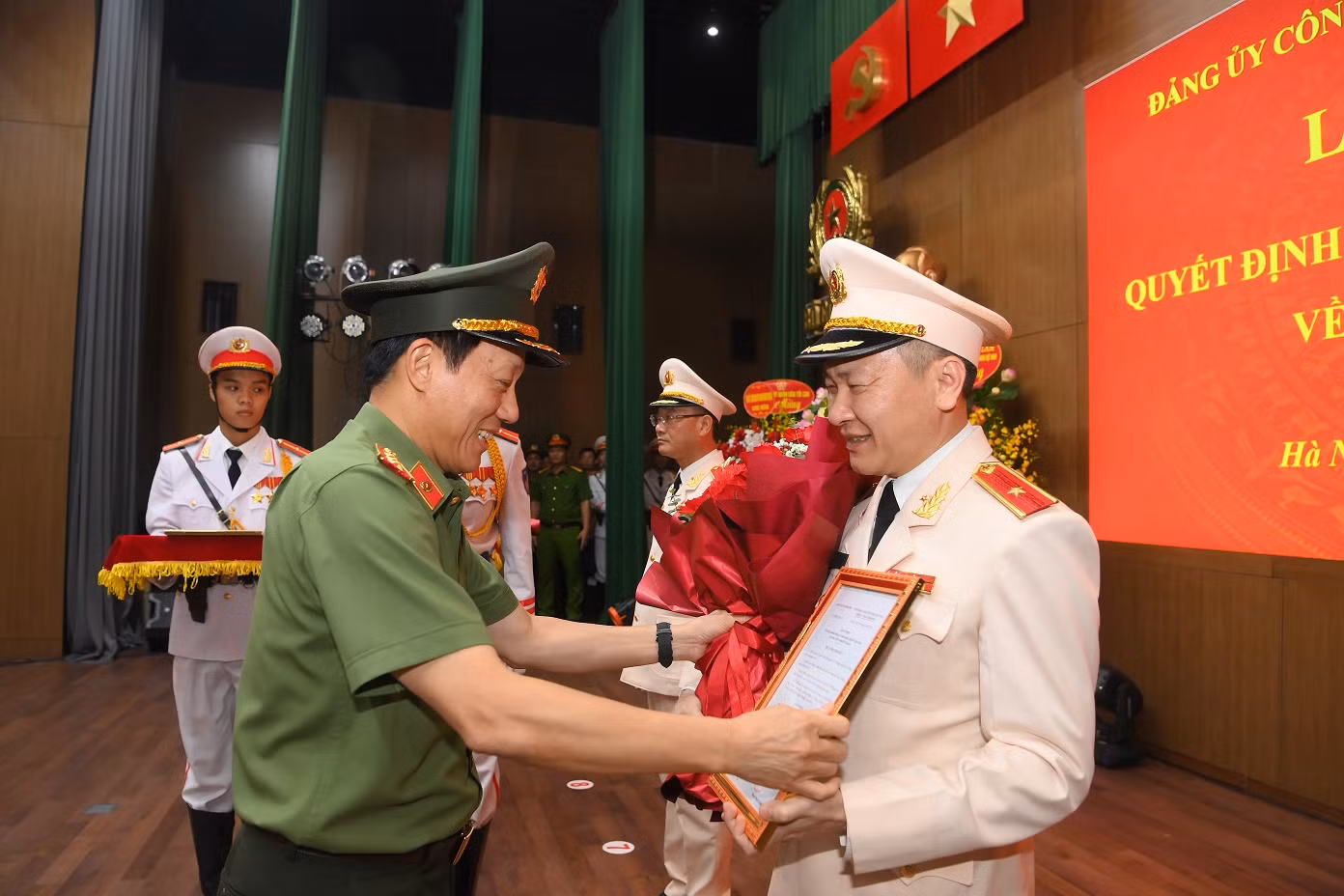 Công bố quyết định bổ nhiệm hai Thứ trưởng Bộ Công an -0