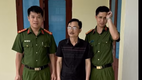 Công an Thanh Hoá bắt, vận động đầu thú 5 đối tượng truy nã đặc biệt nguy hiểm