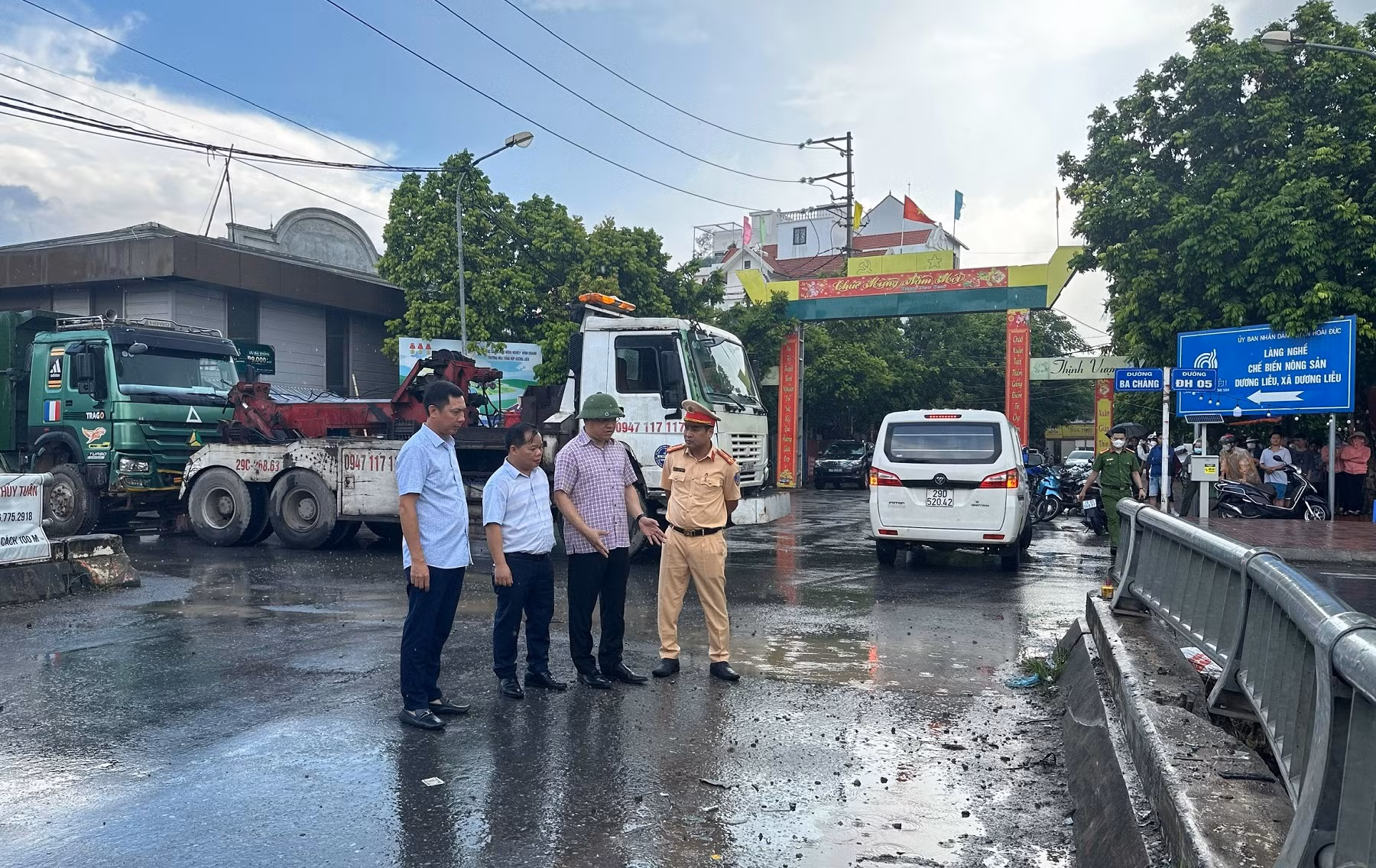 Tai nạn giao thông có nhiều diễn biến phức tạp -0
