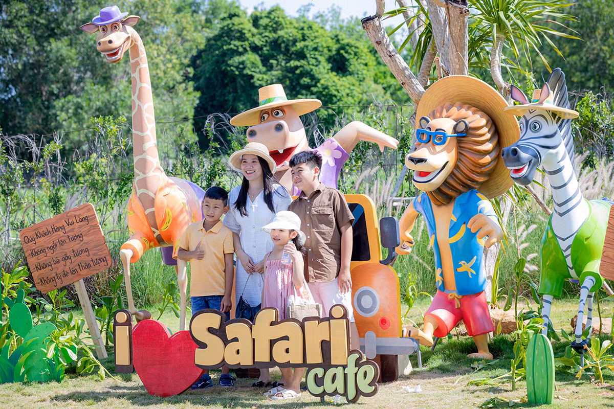 &nbsp;“Biển người” tại NovaWorld Phan Thiet trong ngày “Cảm ơn Bình Thuận” -0
