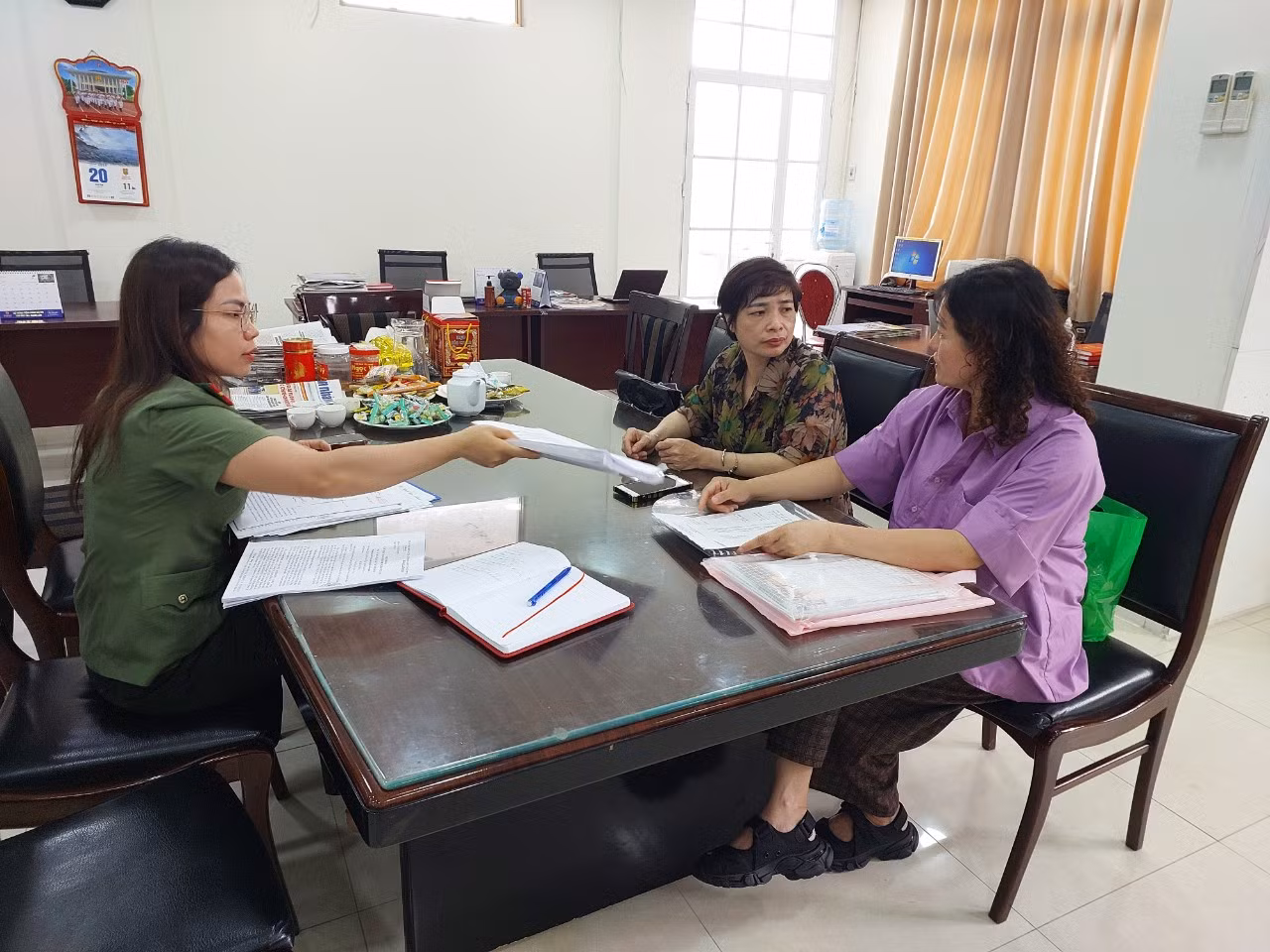 Mỏi mòn chờ thực thi công lý -0