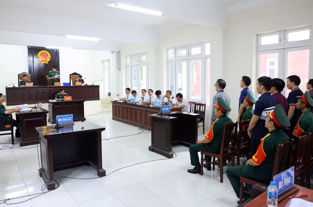 Phan Quốc Việt và 6 đồng phạm được đề nghị giảm án trong vụ gây thiệt hại hơn 46 tỷ đồng tại Học viện Quân y -0