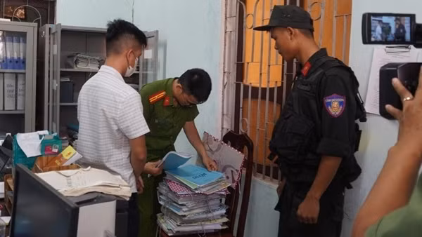 Từ phản ánh của Báo CAND, cách tất cả chức vụ trong Đảng một phó chủ tịch huyện