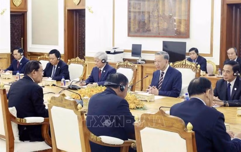 Chủ tịch nước Tô Lâm hội đàm cùng Chủ tịch Đảng CPP, Chủ tịch Thượng viện Hun Sen -0